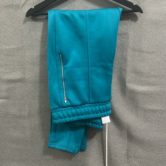 Puma X TMC Men’s Basketball Sweatpants. - Picture 2 of 9